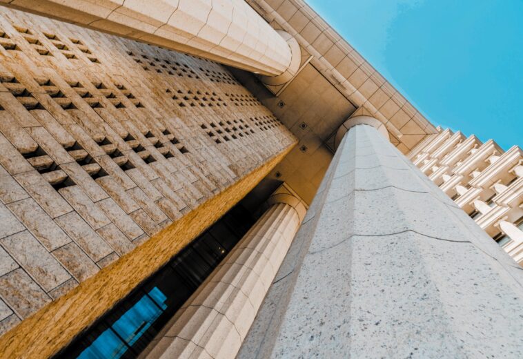 GmbH vs GmbH und Co KG Unterschiede Vergleich Haftung Immobilien Steuern Auslandsgesellschaften