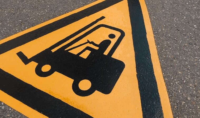 Hallenmarkierung nach ASR A1.3 – Ihr SID SCHAEFER Ratgeber